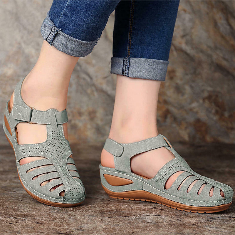Amelia – Comfort Sandals with a Gentle Lift