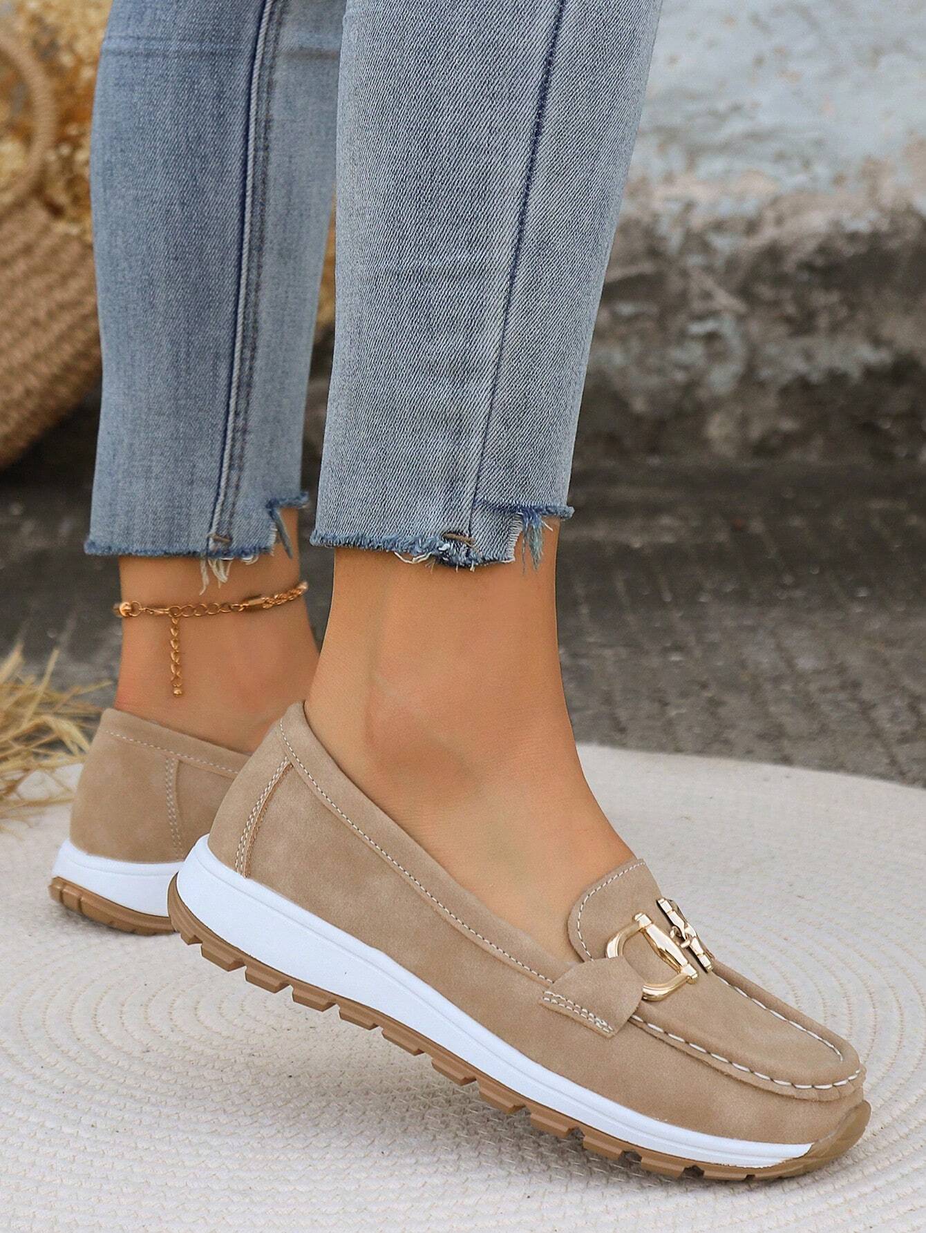 Scarlett - Chic Buckle Loafers