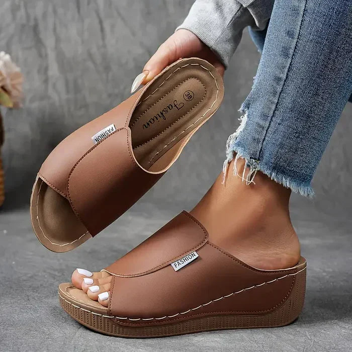 Steff – Ergonomic and Non-Slip Sandals for Pain Relief