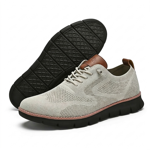 Black-Sole Support Walking Shoes