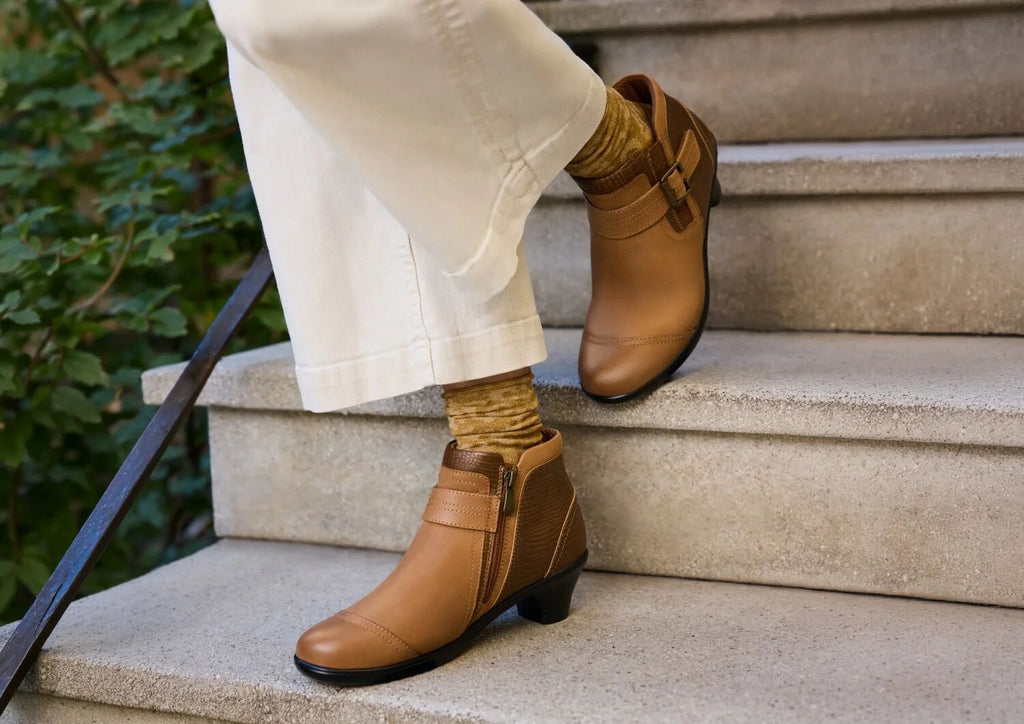 Anna – Natural Warmth in Elegant Brown