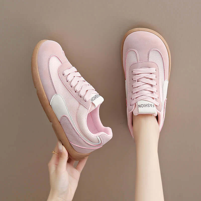 Susan – Shoes with a Wide Toe Cap