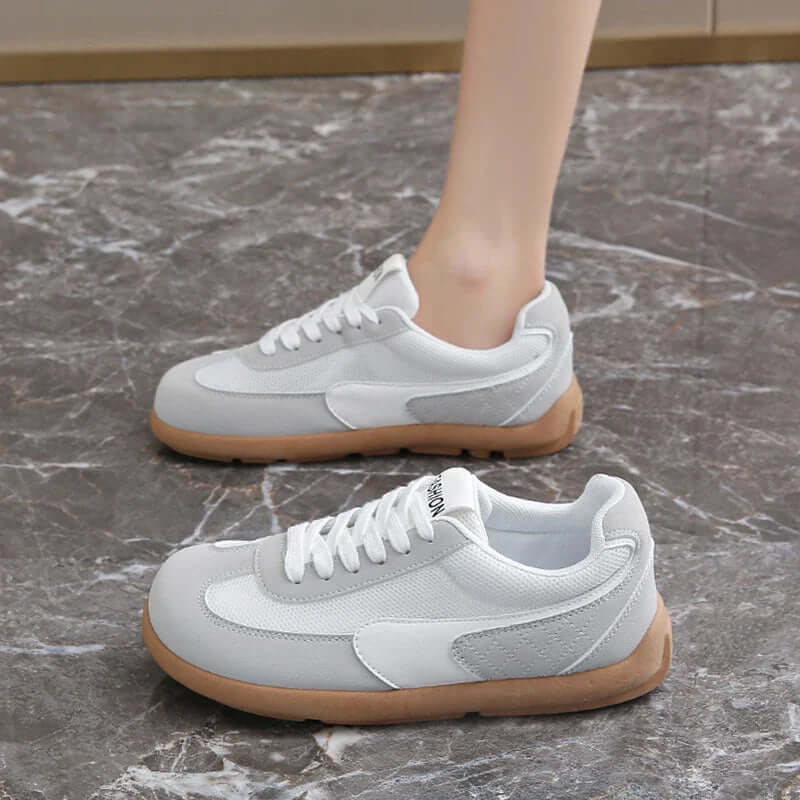 Susan – Shoes with a Wide Toe Cap