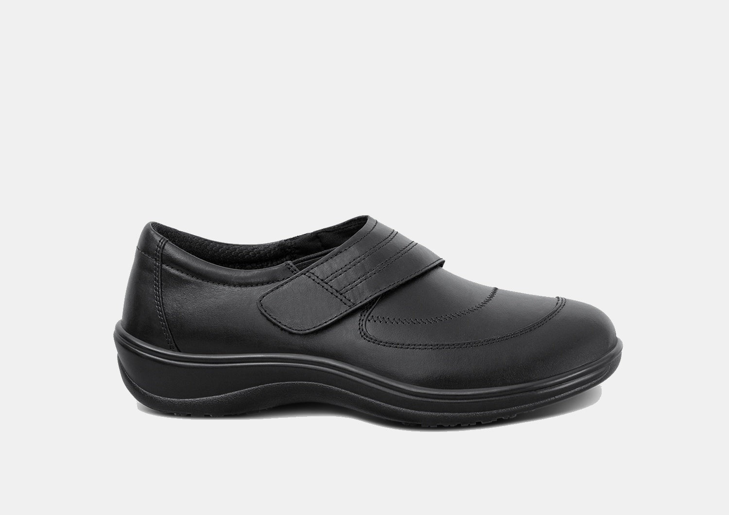 Grace – Effortless Elegance in Timeless Black