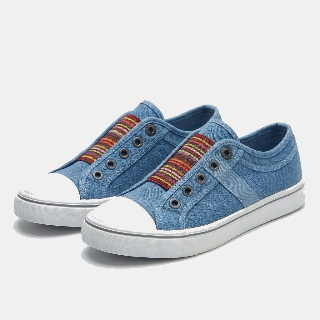 Carol – Casual Slip-On Sneakers