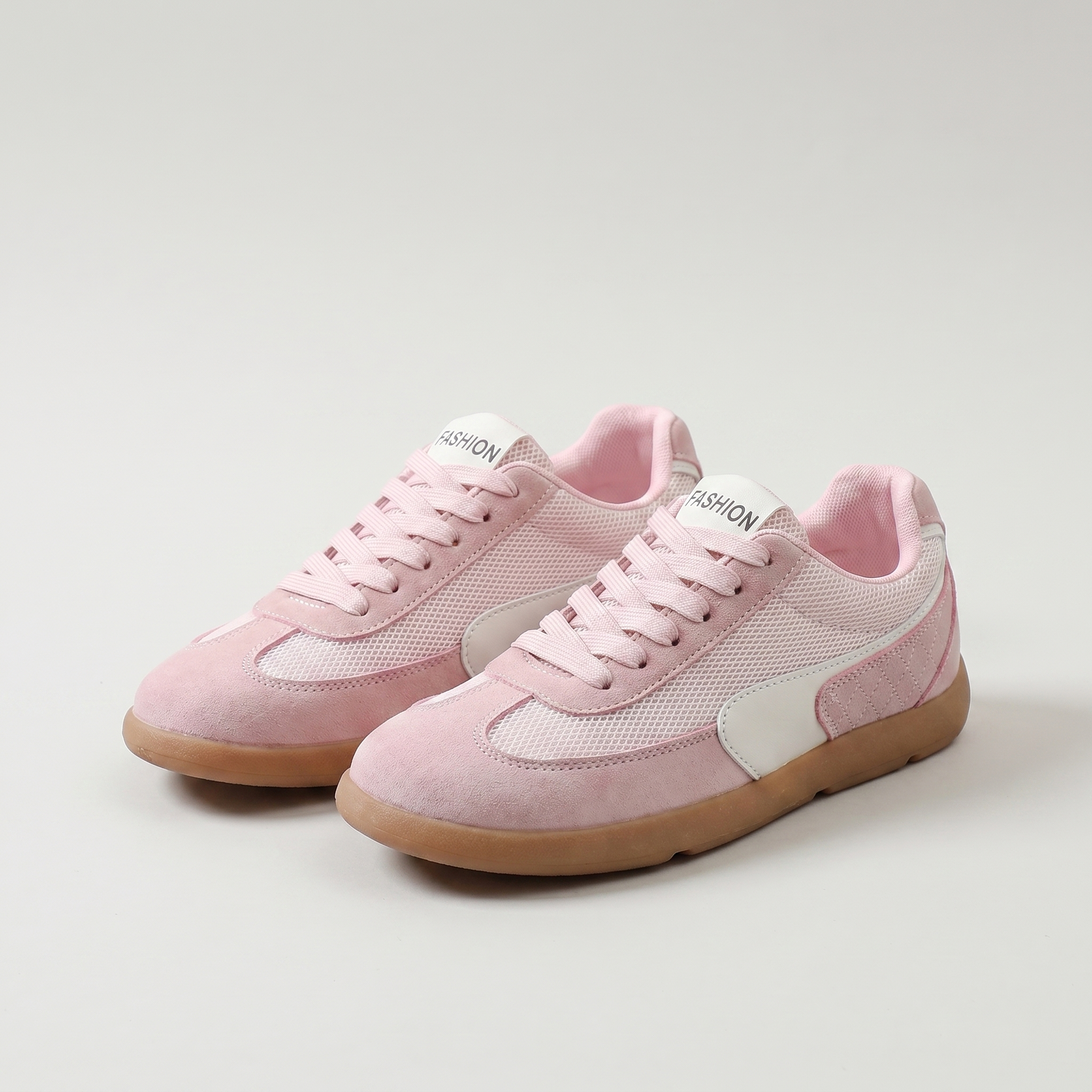 Susan – Shoes with a Wide Toe Cap