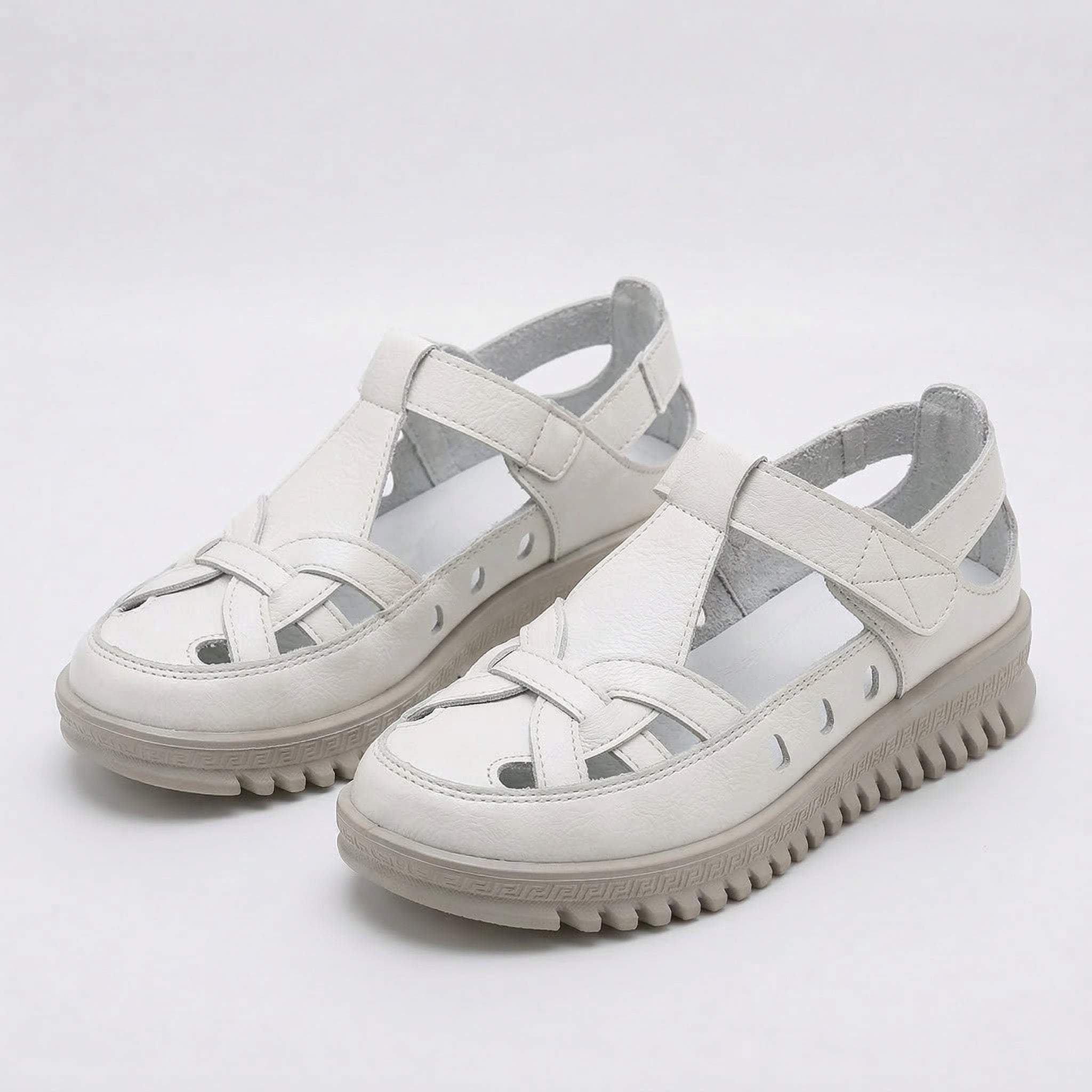 Rose – Comfortable Sandals with a Stable Sole